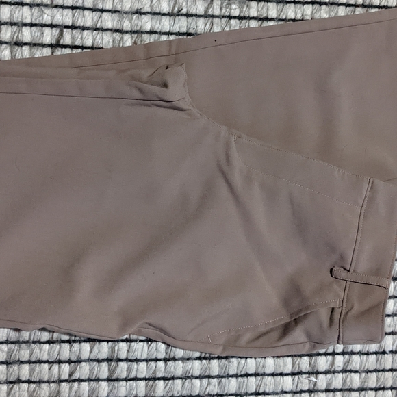 A&F Tailored Menswear 90s Straight Pant - Picture 2 of 3